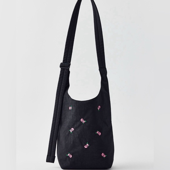BAGGU Handbags - NWOT BAGGU UO Exclusive Rose Embroidery Small
Nylon Sling Bag